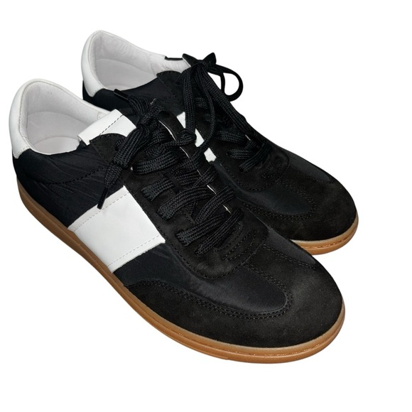 Sofft Women's Size 11 Ruby Retro Lace up Sneaker Low Top New w. Box Black Suede - Picture 3 of 8